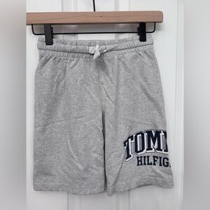 Tommy Hilfiger Kids Light Gray Shorts 8/10